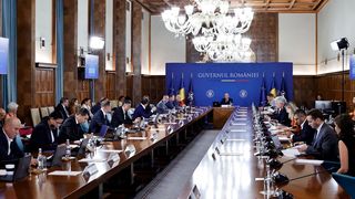 Principalele modificări din pachetul 2 de măsuri fiscale. Interdicția cumulului pensiei cu salariul ar urma să fie adoptată separat