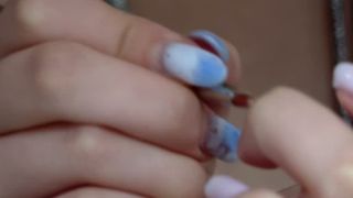 VIDEO Lovitură pentru lumea frumuseții. Uniunea Europeană interzice ojele semipermanente și gelurile pentru unghii