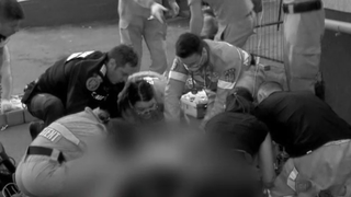 VIDEO Un bătr&acirc;n a fost &icirc;njunghiat &icirc;n urma unui conflict la o sală de jocuri de noroc, &icirc;n București