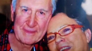 Ei sunt soții care și-au pus capăt zilelor împreună. S-au aruncat în gol de la etajul trei. Cadavrele lor au fost găsite în curtea blocului