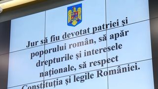 VIDEO Peste 30 de cetățeni străini au depus jurăm&acirc;ntul de credință și au devenit, oficial, cetățeni rom&acirc;ni