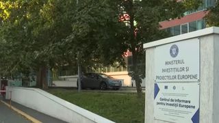 VIDEO Val de revoltă la Ministerul Proiectelor Europene după ce angajaților li s-a spus să nu vină &icirc;n șlapi la muncă: &bdquo;M&acirc;ine o să fim controlați &icirc;n urechi și la unghii&rdquo;
