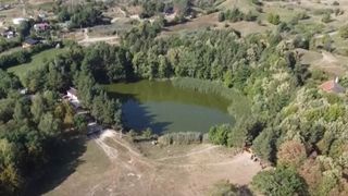 VIDEO Revoltă &icirc;n Buzău. Localnicii refuză să bea apă din lacul cu povești tragice