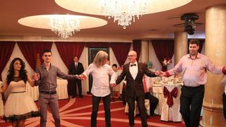 Francezul, la nunta prietenului său