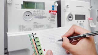 Nou mesaj de tip "RO-Alert" pentru rom&acirc;ni. ANRE vrea ca cetățenii să primească notificări c&acirc;nd consumul de energie se apropie de limita prevăzută &icirc;n contract