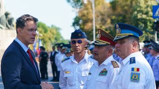 VIDEO Dronă rusească pe teritoriul Rom&acirc;niei, două aeronave F16 ridicate pentru monitorizarea situației la graniță. Reacția ministrului Apărării: "Avioanele au văzut drona, au fost foarte aproape să o dea jos"