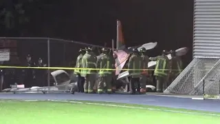 Un avion de mici dimensiuni s-a prăbușit, luni 15 septembrie, într-un cartier din Toronto, Canada