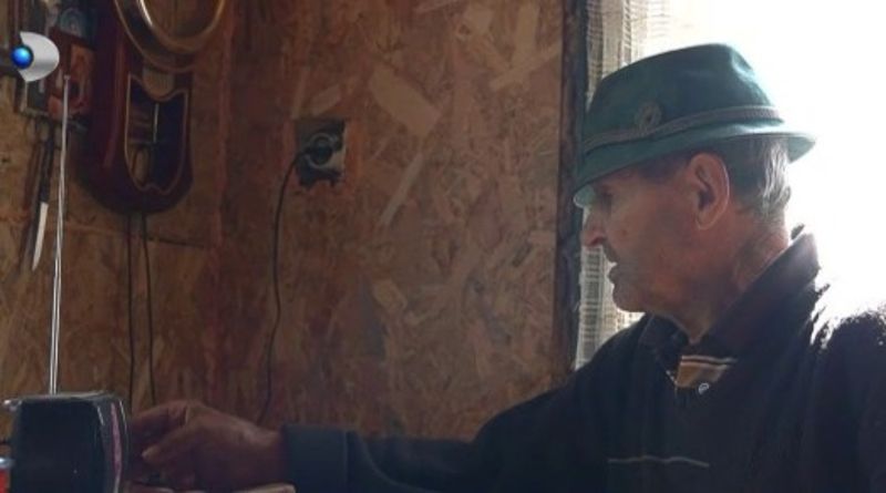 Badea Avram, pustnic în satul nimănui