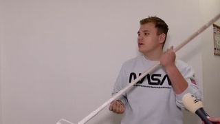 VIDEO Studenții renovează camerele de cămin &icirc;nainte de noul an universitar