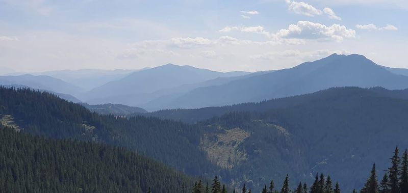 Pietrele Doamnei din Munții Rarău