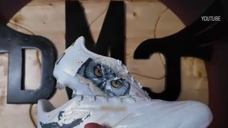 VIDEO Fiul antrenorului Marius Măldărășanu, Dennis, a renunțat la fotbal pentru a crea opere de artă pe &icirc;ncălțăminte