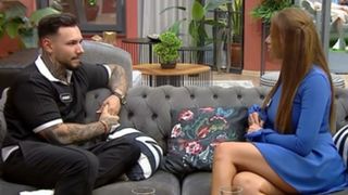 VIDEO &rdquo;Trebuie să vin cu inelul&rdquo;. Robert și Alina au dus deja discuțiile la un alt nivel. După camera roșie, au ajuns direct la planurile de viitor