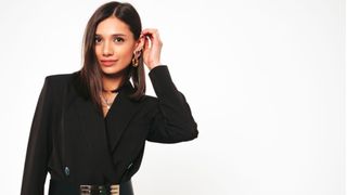 (P) Ghid rapid: cum &icirc;ți accesorizezi corect ținutele de birou&nbsp;