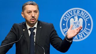 Reacția ministrului Educației, Daniel David, după emailurile cu amenințări primite de mai multe școli: „Nu este de joacă cu astfel de mesaje”