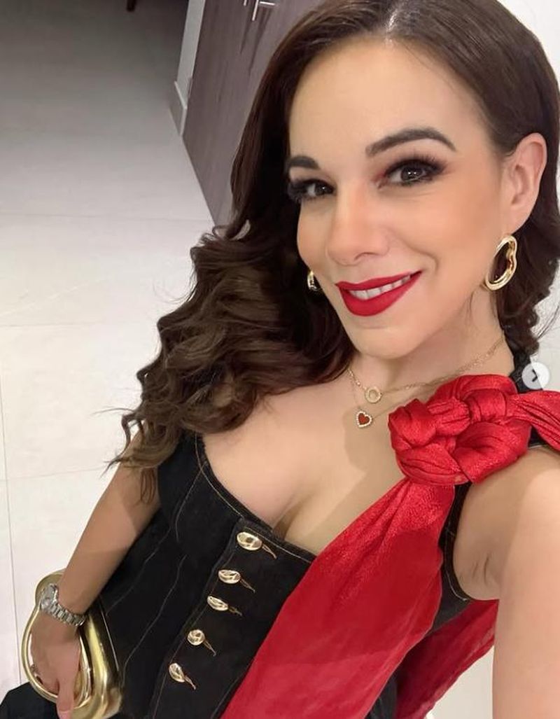 prezentatoare TV, femeie moarta, tragedie, avion prabusit 