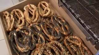 VIDEO Profesor sau covrigar? Salariile din România stârnesc controverse și dezbateri aprinse