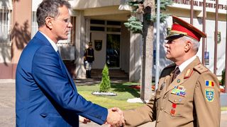 ionut mosteanu, ministrul apararii, stagiu militar 