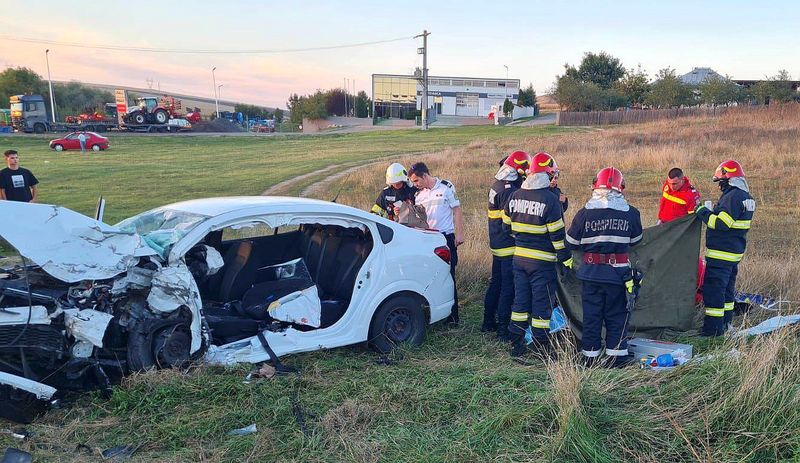 O mamă a doi copii a murit într-un accident violent 