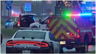 VIDEO Atac armat în Dallas, la agenția pentru imigranți. Mai multe victime, inclusiv suspectul care a deschis focul