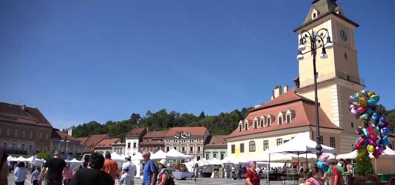 La pas prin Brașov, inima României