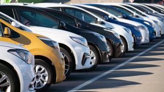 VIDEO A început programul Rabla 2025! Fondurile pentru mașinile cu motoare termice și hibride s-au epuizat în doar 13 minute