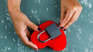 Ce &icirc;nseamnă centura de castitate?