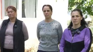 Părinții sunt disperați pentru că nu știu cum vor ajunge la școală copiii lor