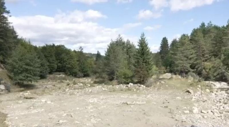 O parte din drumul pe care eleviii de gimnaziu trebuie să îl facă pentru a ajunge la școală