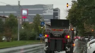 VIDEO Primăria Capitalei propune interzicerea mașinilor de gunoi și de marfă la orele de v&acirc;rf, pentru fluidizarea traficului