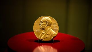 VIDEO Premiul Nobel pentru Literatură 2025 a fost c&acirc;știgat de scriitorului maghiar L&aacute;szl&oacute; Krasznahorkai