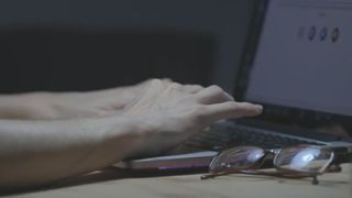 VIDEO Ministerul Economiei angajează specialiști IT cu salarii de până la 30.000 de lei brut