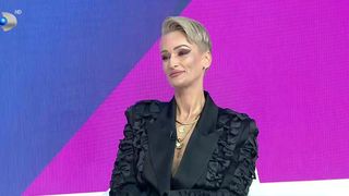 VIDEO „Sunt mult mai atentă”. „Regina Întunericului” iese în lumina reflectoarelor