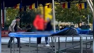 Copil atacat cu secera