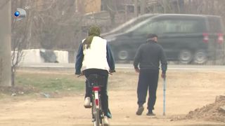 VIDEO „N-ai de unde să îi dai înapoi”. Vieți trăite „pe caiet”