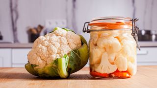 Conopidă la oțet &ndash; rețetă: Așa faci cele mai delicioase murături