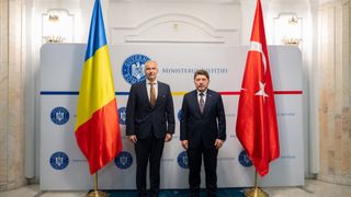 Ministrul Justiției, Radu Marinescu, s-a întâlnit la București cu omologul său din Turcia, Yılmaz Tunç, pentru a consolida cooperarea bilaterală în domeniul justiției