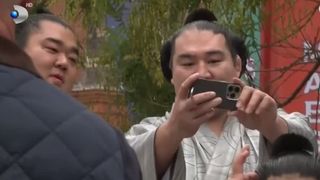 VIDEO Sumoul japonez a cucerit Londra! Luptătorii de sumo au impresionat publicul britanic