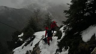 O t&acirc;nără de 29 de ani a murit după ce a căzut &icirc;ntr-o prăpastie &icirc;n Munții Piatra Craiului