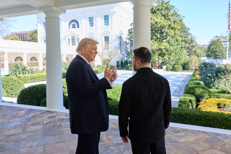 Zelenski, presat de Donald Trump să-i cedeze teritorii lui Putin