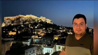 VIDEO Un t&acirc;năr din Arad a creat o organizație falsă care imita SRI-ul. A fost prins după luni de activitate