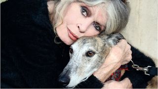 Brigitte Bardot, prima reacție după zvonul că ar fi murit. Actrița, transportată de urgență la spital pentru o operație