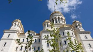 Catedrala M&acirc;nuirii Neamului 