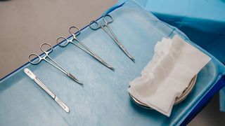 O femeie din Bușteni s-a stins după o operație simplă. Medicul de la Spitalul din Sinaia nu este la primele acuzații de malpraxis