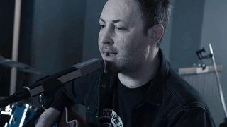 VIDEO Mesajul tulburător al lui Andrei Găluț, singurul supraviețuitor al trupei Goodbye to Gravity, la 10 ani de la Colectiv: "Oamenii trebuie să-şi amintească ce ni s-a &icirc;nt&acirc;mplat. Suntem departe de-a fi &icirc;nvăţat ceva din Colectiv"