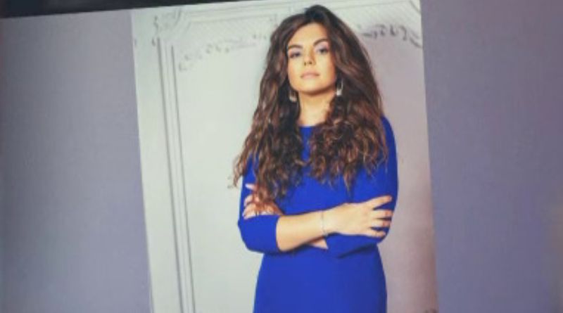 Corina Hrom, jurnalistă