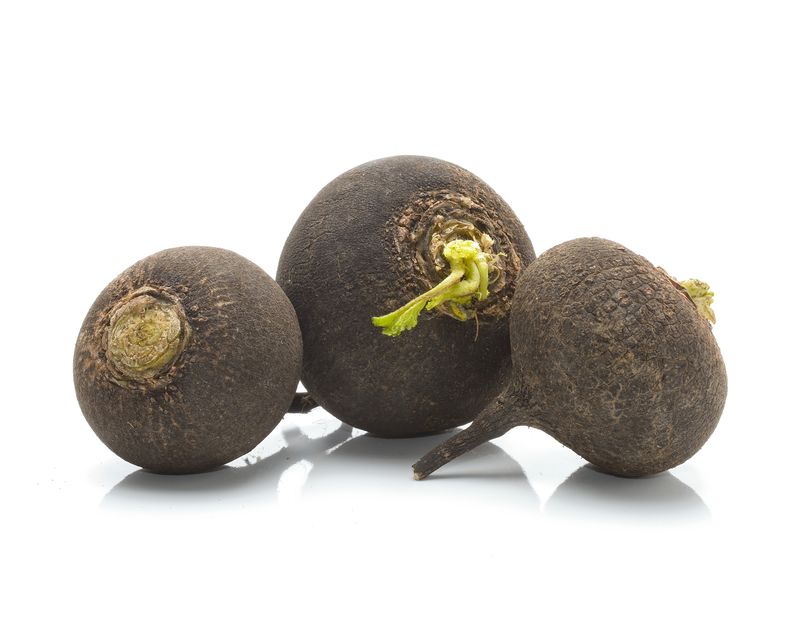 Reţeta cu ridiche neagră care susţine sistemul imunitar