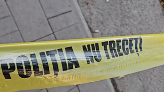 VIDEO Adolescentă de 17 ani, găsită moartă în casă, la Galați! Presupusul iubit al acesteia l-a înjunghiat pe suspectul principal, de mai multe ori