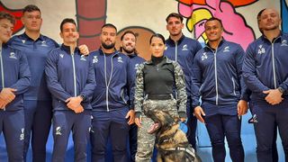 Naționala de Rugby a Rom&acirc;niei și MAI au ajuns la Colegiul Național &bdquo;Mihai Viteazul&rdquo; din București. Elevii s-au &icirc;nt&acirc;lnit cu sportivii, dar și cu Roy și colegii lui, c&acirc;inii antidrog