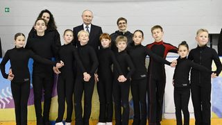 Cum arată "Homo Putinus", modelul de "om al viitorului" creat în laboratoarele de la Kremlin