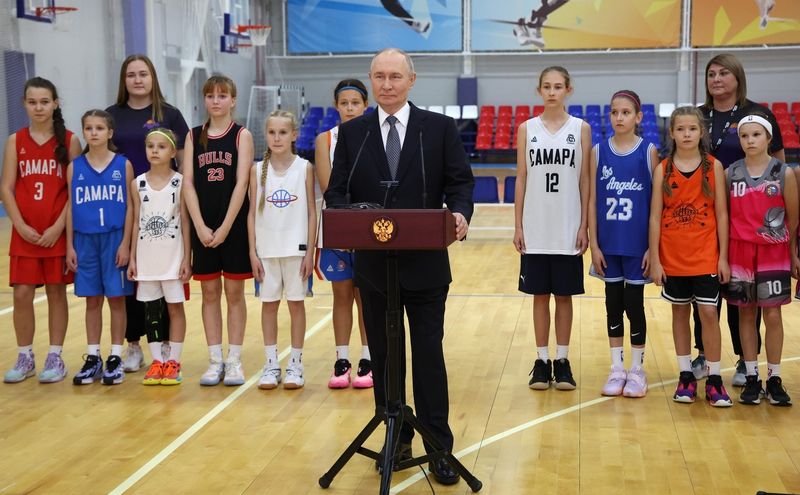 Cum arată "Homo Putinus", modelul de "om al viitorului" creat în laboratoarele de la Kremlin